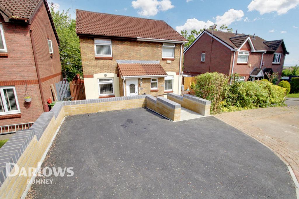 Duncan Close, Cardiff 2 bed semidetached house for sale £200,000