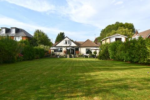 4 bedroom detached house for sale, Old Nazeing Road, Broxbourne EN10