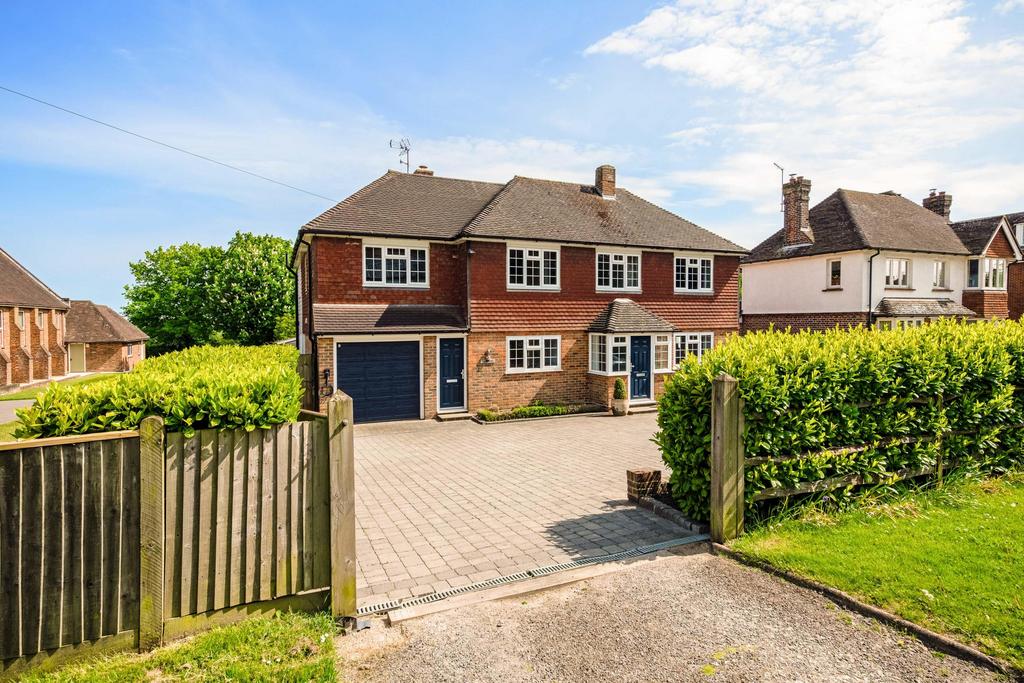 Dolphins, Maidstone Road, Matfield, Tonbridge, Kent, TN12 5 bed