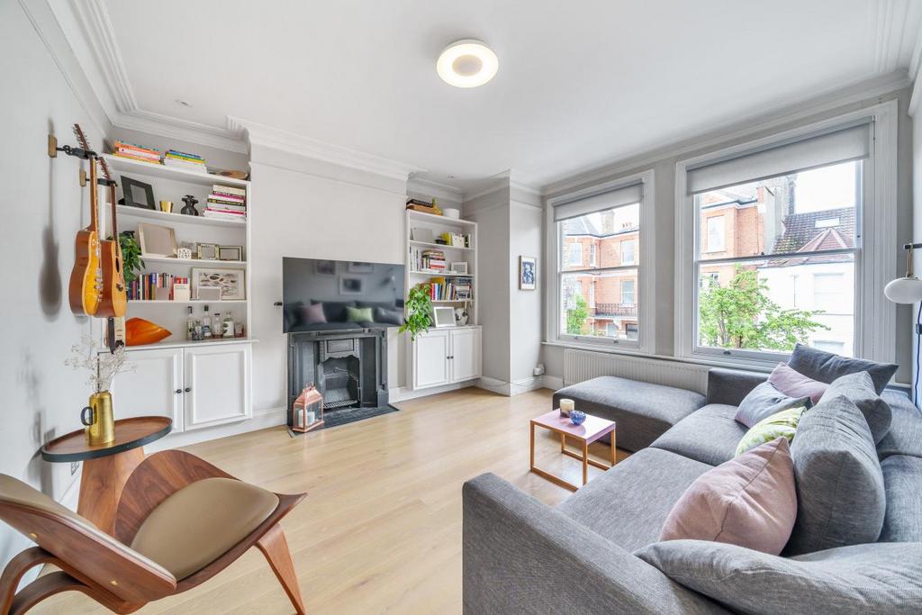 Nevis Road, Balham 3 bed £850,000