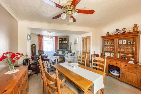 17 Bryn Road, Pontarddulais, Swansea, SA4 8TQ