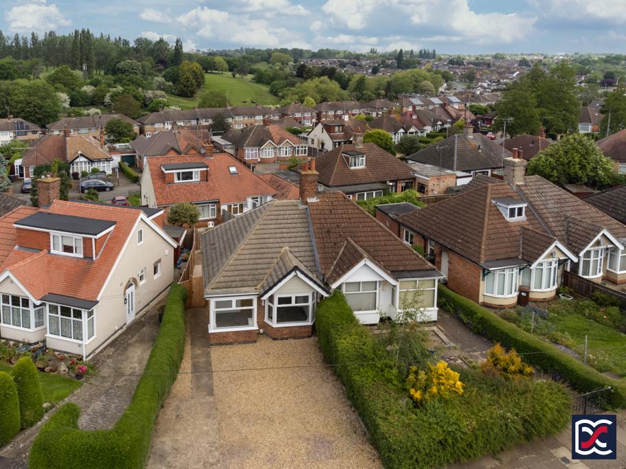 Milton Street North, Northampton NN2 2 bed semidetached bungalow for