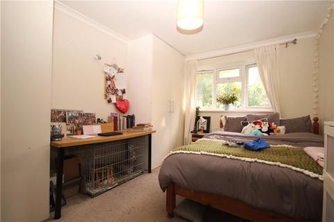 4 bedroom terraced house to rent, Guildford Park Avenue, Guildford, Surrey, GU2