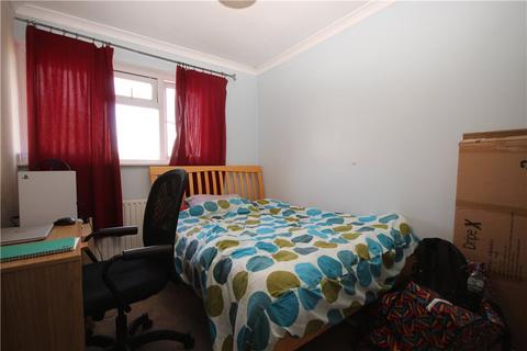 4 bedroom terraced house to rent, Guildford Park Avenue, Guildford, Surrey, GU2