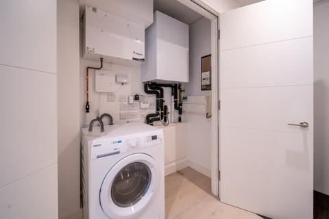 1 bedroom flat to rent - Atelier Apartments, W14 0BD