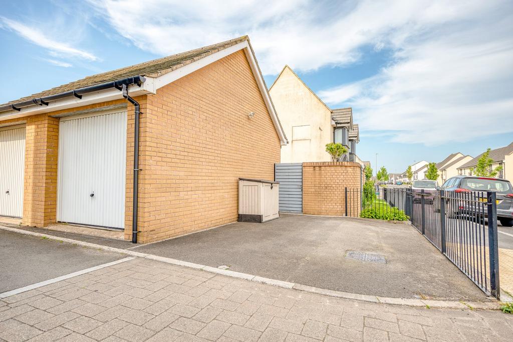 Garage &amp; Parking