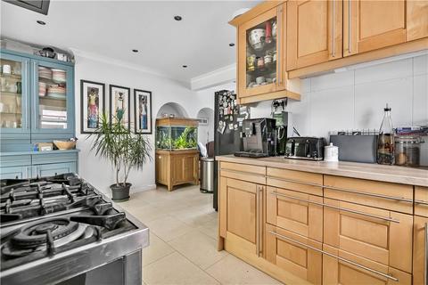 152 Wills Crescent, Whitton, Hounslow, TW3 2JD