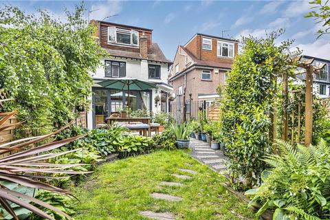 152 Wills Crescent, Whitton, Hounslow, TW3 2JD