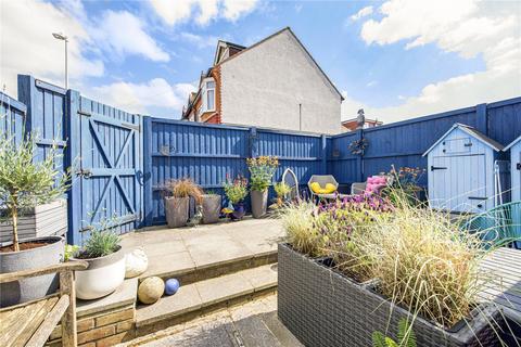 120 Blagdon Road, New Malden, KT3 4AL