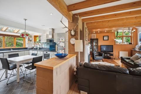 Hill House Beech Hill Road, Coupar Angus, Blairgowrie, PH13 9AZ