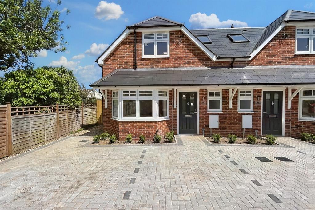 Colehill 3 bed semidetached house for sale £465,000