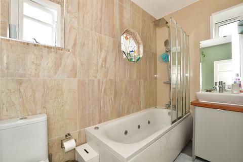 66 Leadale Avenue, London, E4 8AY