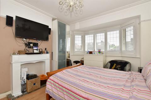 66 Leadale Avenue, London, E4 8AY