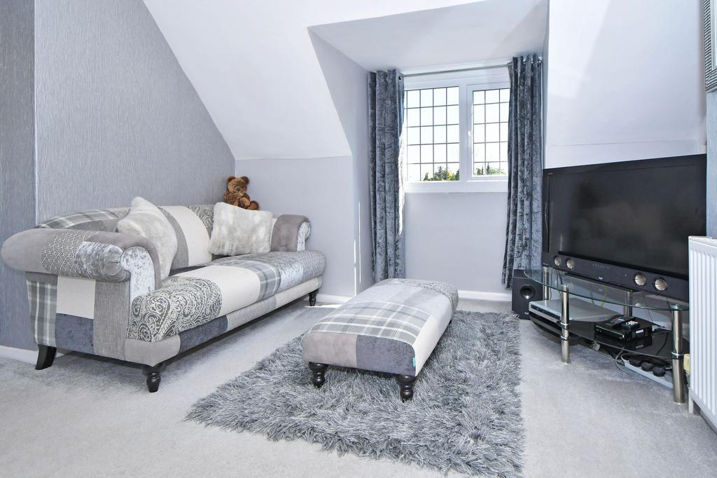 Master suite of bedroom, dressing room &amp; en-suite