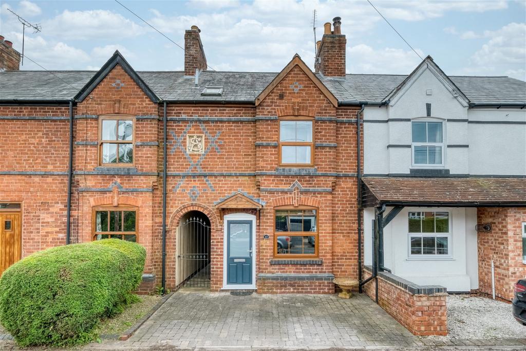 Dagtail Lane, Astwood Bank B97 5QT 3 bed terraced house £300,000