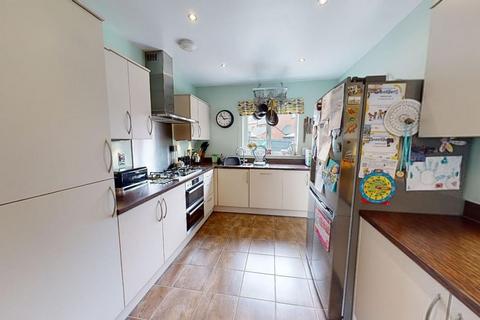 11 Bronte Close, Northampton, NN5 4WG