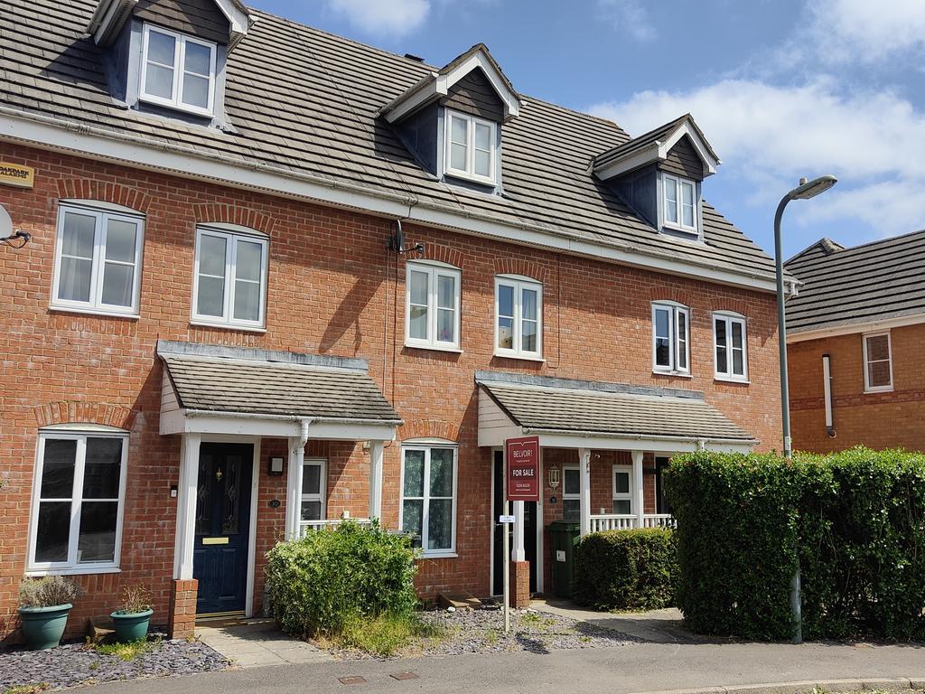 Arcadia Close, Beggarwood, Basingstoke, RG22 3 bed townhouse for sale