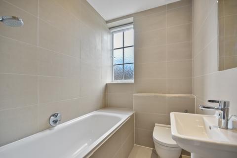 3 bedroom flat for sale, Westmoreland Street, Marylebone Village, London W1