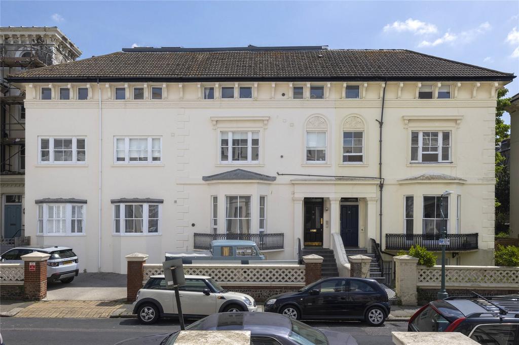 Albany Villas, Hove, East Sussex, BN3 2 bed apartment for sale £350,000