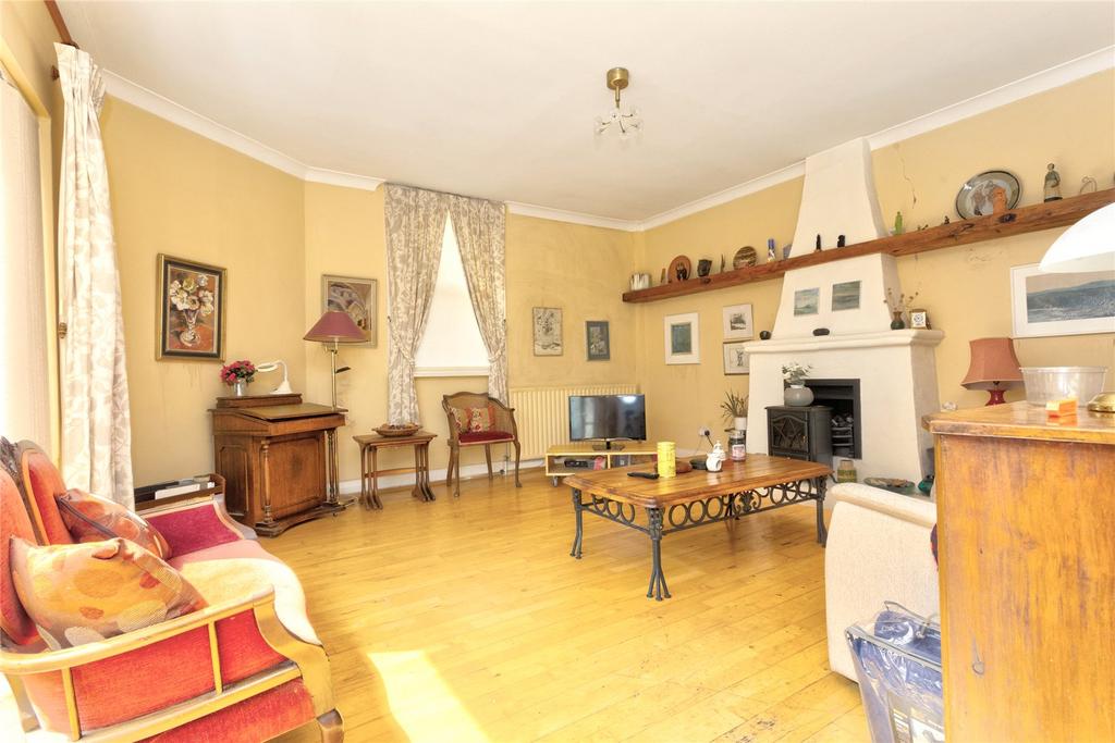 Walsingham Road, Hove, East Sussex, BN3 2 bed detached house for sale £750,000