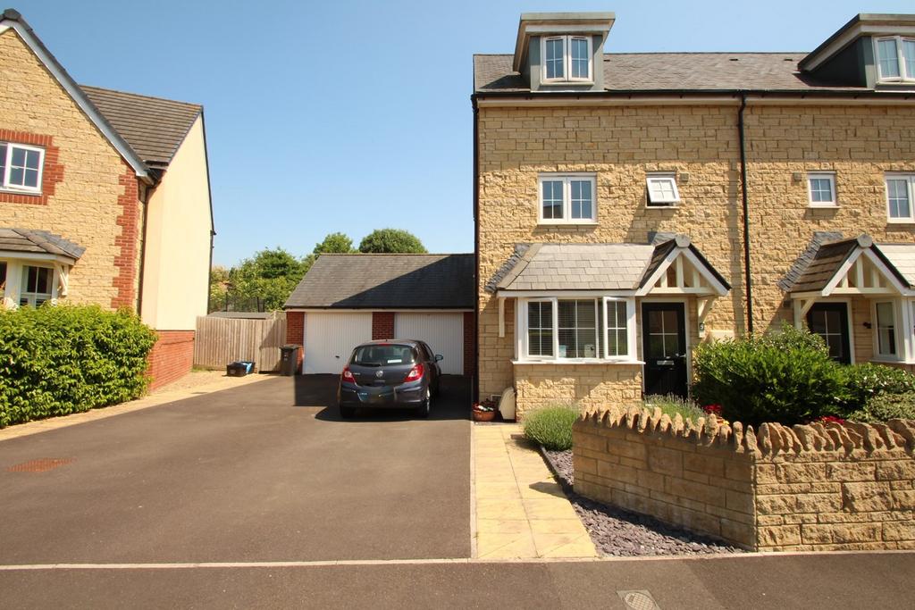 Kingfisher Road, Evercreech, BA4 4 bed end of terrace house for sale