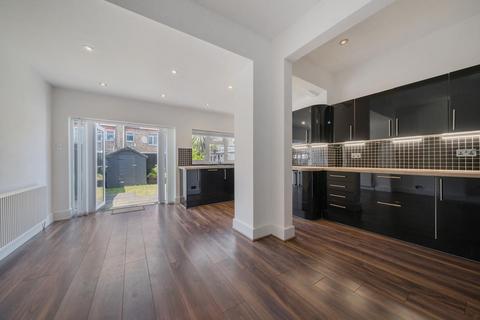 41 Deal Road, London, SW17 9JW