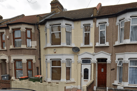 3 bedroom terraced house to rent - 397 Strone Road, E12