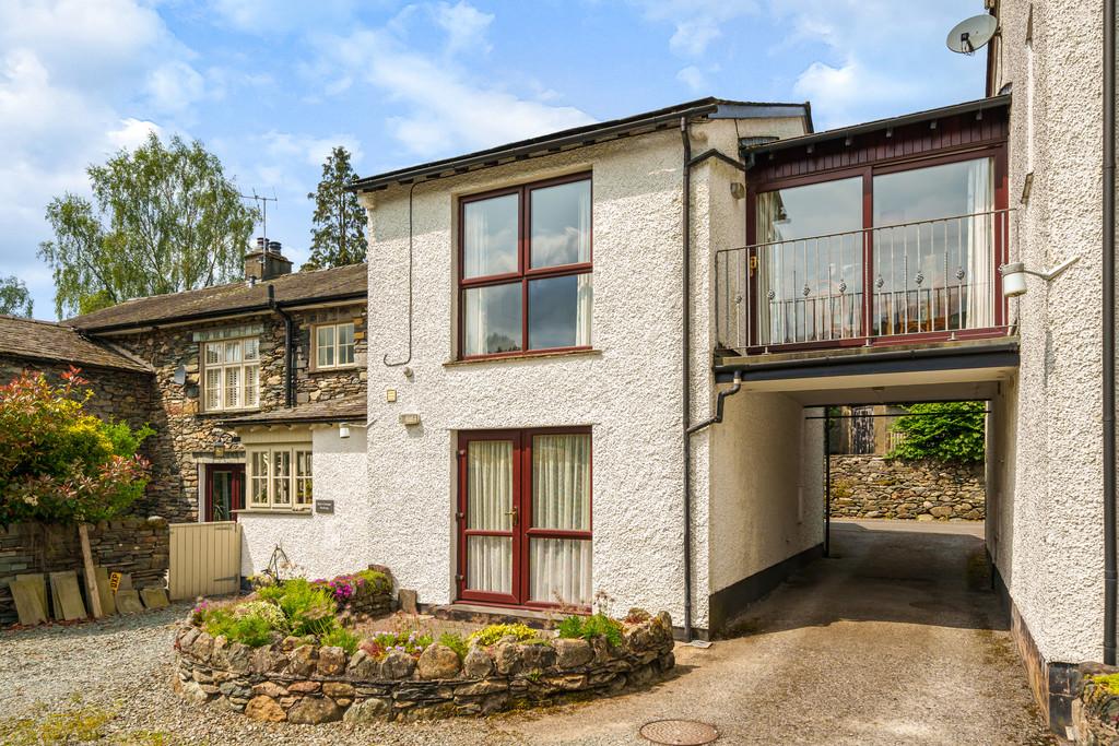 2 Kirkstone Court, Fair View Road, Ambleside, Cumbria, LA22 9EB 2 bed