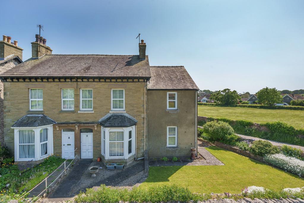 39 Cove Road, Silverdale, Carnforth... 3 bed semidetached house for