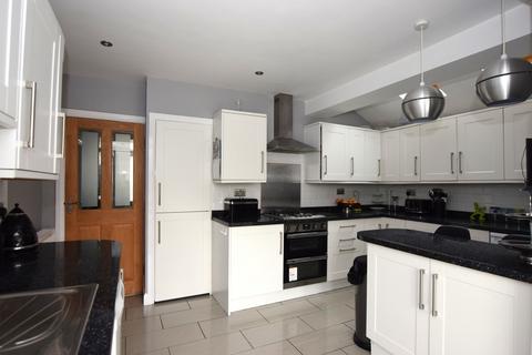 19 Sunnyside, Hinckley, LE10 1TE