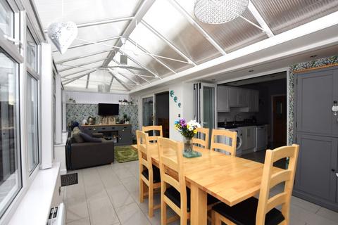 19 Sunnyside, Hinckley, LE10 1TE