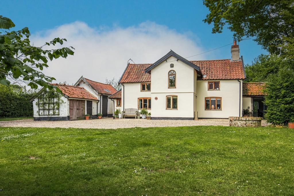 Morley St. Botolph 3 bed cottage for sale £579,950