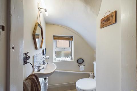 107 Henhurst Hill, Burton-on-trent, DE13 9SZ
