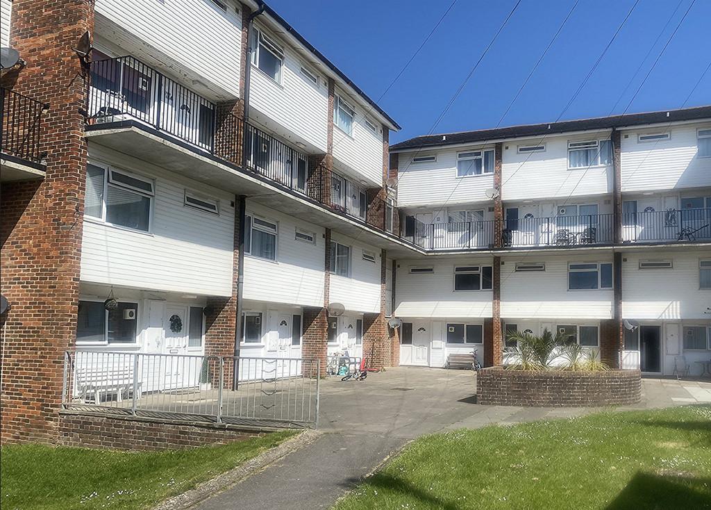 Lumsden Road, Eastney, Southsea 3 bed for sale £170,000