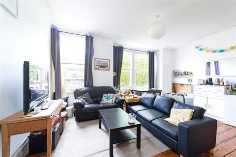 4 bedroom flat to rent, Fairbridge Road, Archway, London