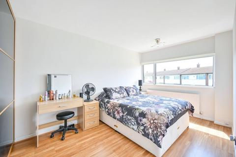 255 Humber Way, Slough, SL3 8SS