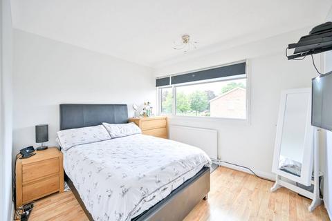 255 Humber Way, Slough, SL3 8SS