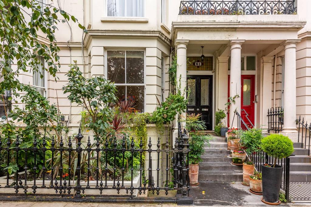 Longridge Road, Earls Court, London, SW5 2 bed flat to rent £3,445 pcm (£795 pw)