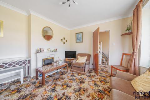 2 bedroom end of terrace house for sale - Charlton Close, Penhill, Swindon, Wiltshire, SN2