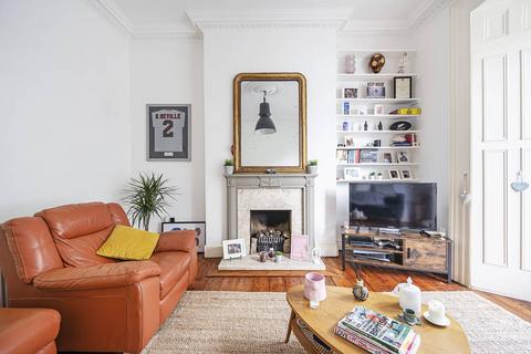 82b Bow Road, London, E3 4DL
