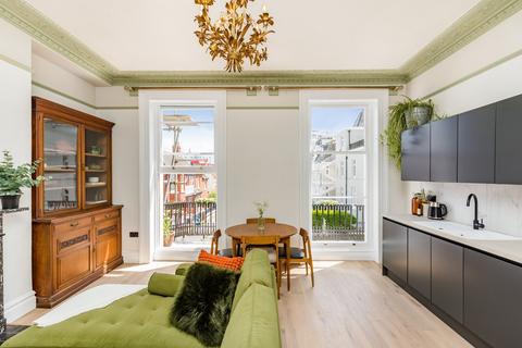 First Floor Flat, 7 Arundel Road, Brighton, BN2 5TE