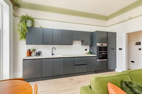 First Floor Flat, 7 Arundel Road, Brighton, BN2 5TE