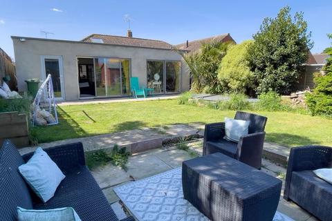 4 bedroom semi-detached bungalow for sale - Felpham, West Sussex