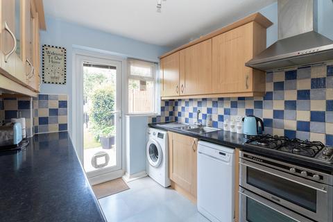 5 Chester Close, Dorking, RH4 1PP