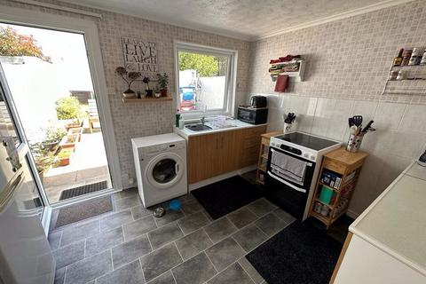 86 Eglos Road, Shortlanesend, Truro, TR4 9DR