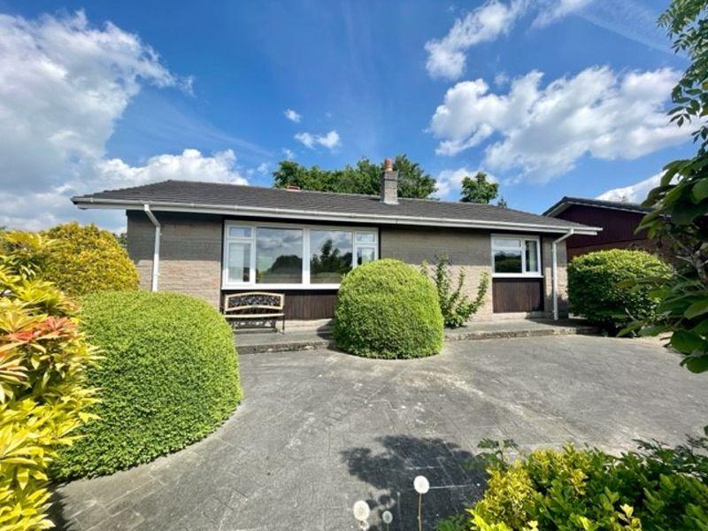 Sycamore Drive, Hullen, Edge, Elland 2 bed detached bungalow £325,000
