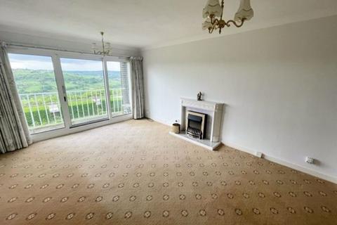 9, Eastwood Court Albert Promenade, Halifax, HX3 0HP