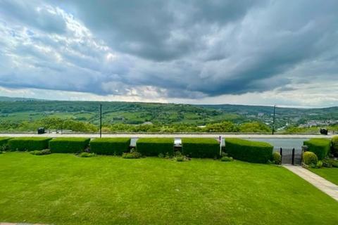 9, Eastwood Court Albert Promenade, Halifax, HX3 0HP