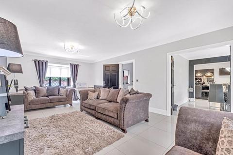 4 bedroom detached house for sale, Highfields Road, Burntwood, WS7 4QS