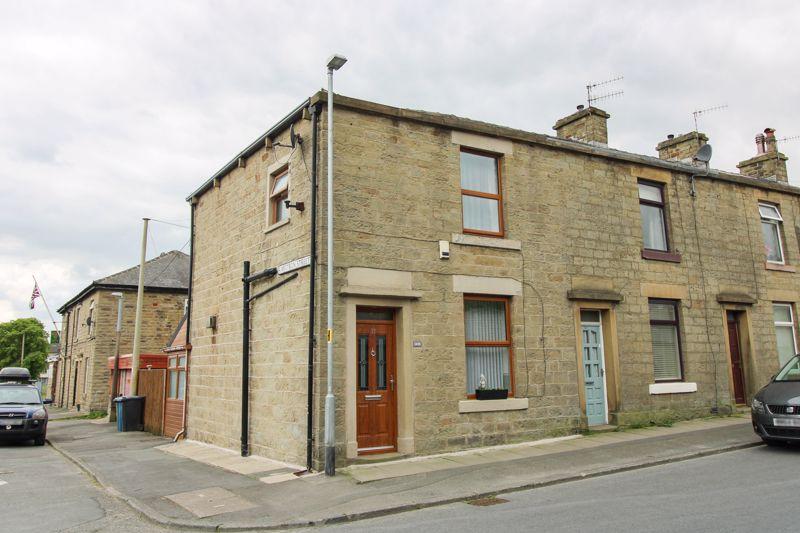 Tong Lane, Rochdale 2 bed end of terrace house for sale £140,000